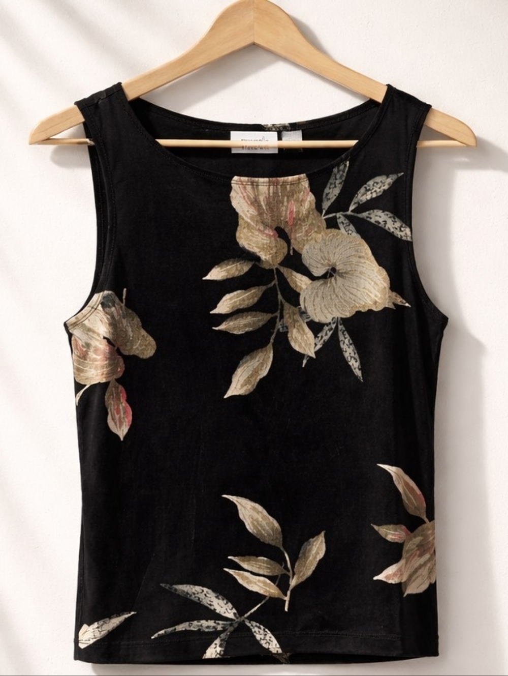 Vintage Chico's Travelers Travel Knit Sleeveless Black Floral Top M (1) USA MADE